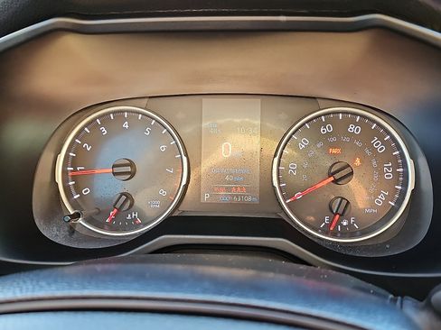 Used 2020 Toyota RAV4 LE image 18