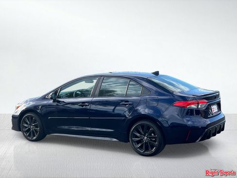 Certified 2025 Toyota Corolla SE FWD image 5