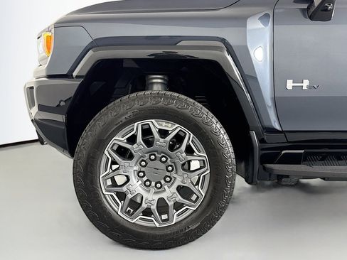 Used 2025 GMC Hummer EV 3X image 9