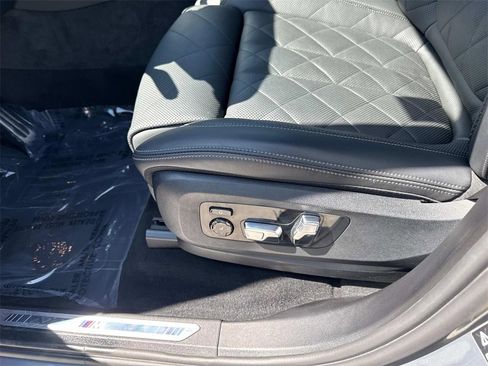 Used 2023 BMW X7 xDrive40i w/ M Sport Package image 19