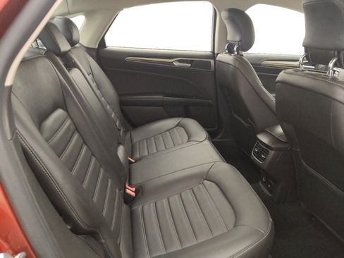 Used 2013 Ford Fusion Energi SE image 19