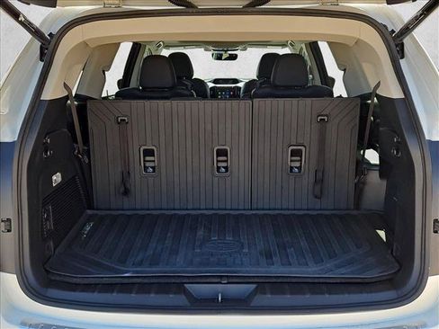 Used 2019 Subaru Ascent Limited w/ Popular Package #3 AWD/4WD image 6