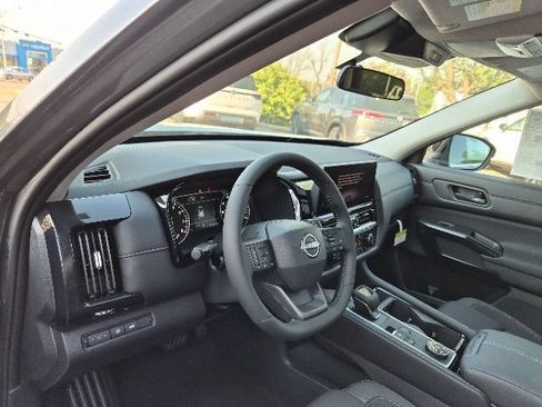 New 2026 Nissan Pathfinder SV AWD/4WD image 17