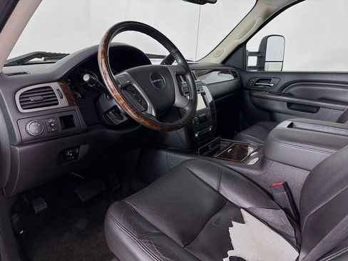 Used 2014 GMC Sierra 2500 Denali RWD image 4