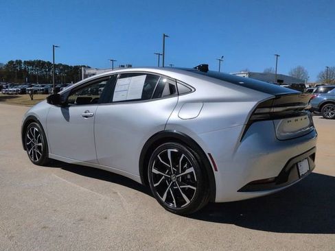 Used 2024 Toyota Prius Prime Premium image 6