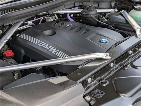 Certified 2026 BMW X7 xDrive40i w/ M Sport Package image 18