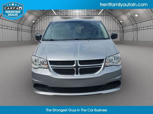 Used 2018 Dodge Grand Caravan SE image 9