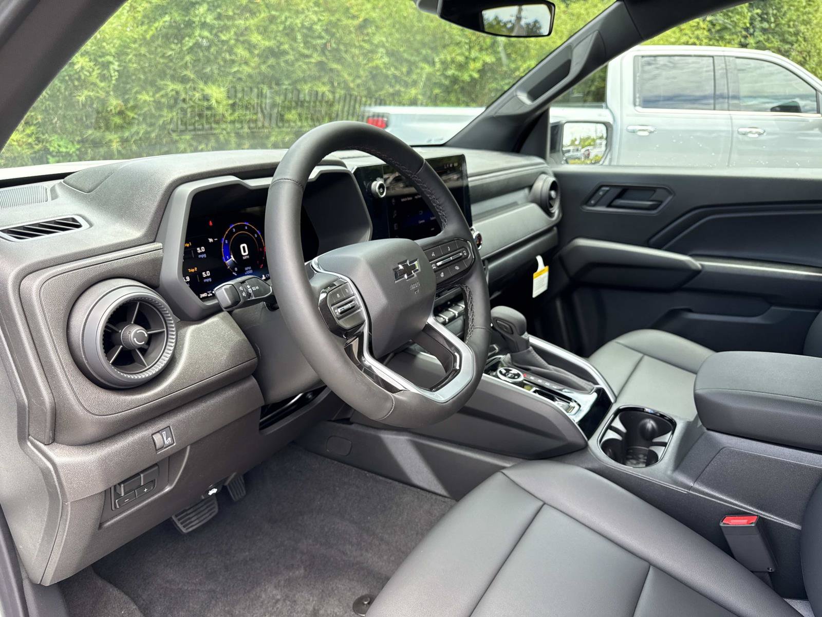 New 2026 Chevrolet Colorado Trail Boss w/ Midnight Edition AWD/4WD image 21
