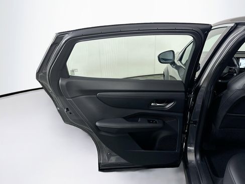 Used 2023 Nissan Ariya FWD image 26