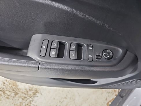 New 2026 Hyundai Venue SEL FWD image 29