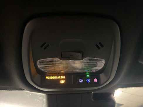 Used 2024 Buick Envista Preferred w/ Convenience I Package image 32