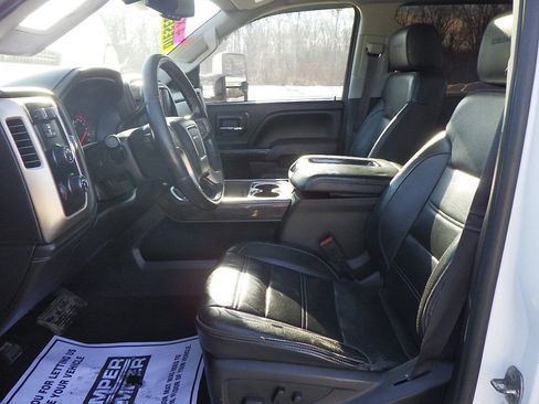 Used 2015 GMC Sierra 3500 Denali AWD/4WD image 10