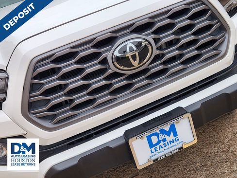 Used 2023 Toyota Tacoma TRD Off-Road image 13