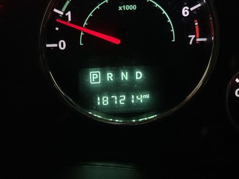 Used 2015 Jeep Wrangler Unlimited Sahara AWD/4WD image 13