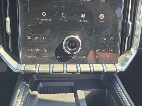 Used 2026 GMC Acadia Elevation w/ Elevation Premium Package FWD image 21