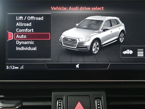 Used 2018 Audi SQ5 Premium Plus w/ S Sport Package AWD/4WD image 26