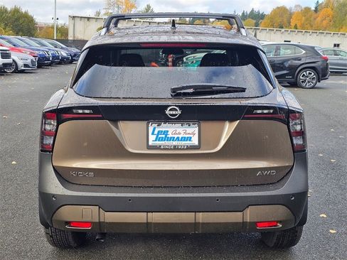 New 2026 Nissan Kicks SV w/ SV Premium Package image 6