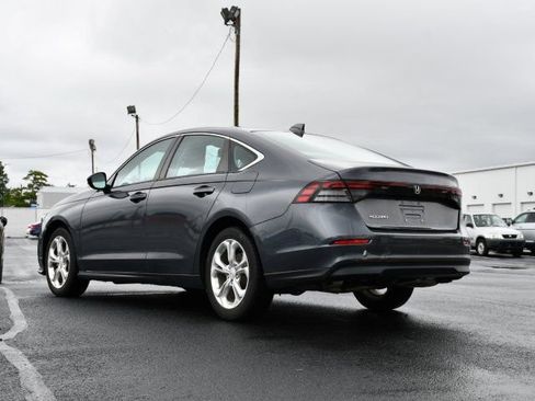 Used 2023 Honda Accord LX image 5