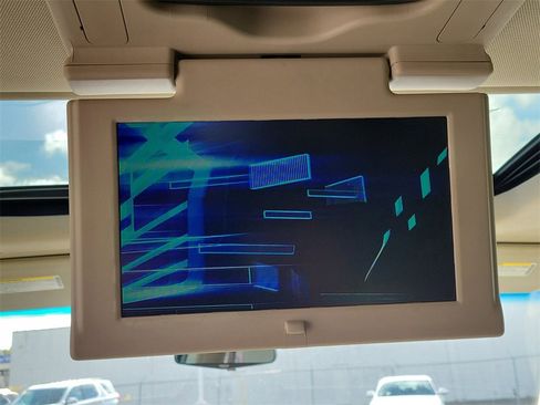 Used 2019 Cadillac Escalade Luxury image 19