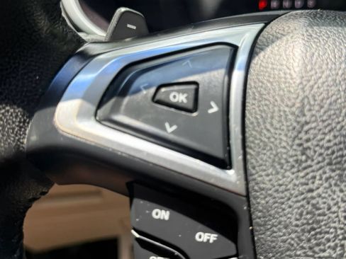 Used 2016 Ford Edge Titanium FWD image 15