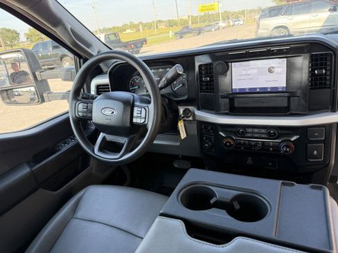 Used 2023 Ford F350 XL w/ FX4 Off-Road Package image 8