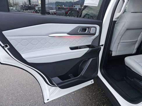 New 2026 Ford Explorer Platinum w/ LUX Leather Package image 7