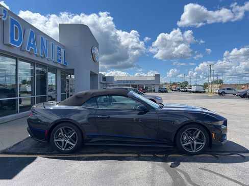 New 2024 Ford Mustang GT Premium image 8