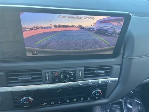 New 2026 Nissan Pathfinder S image 14