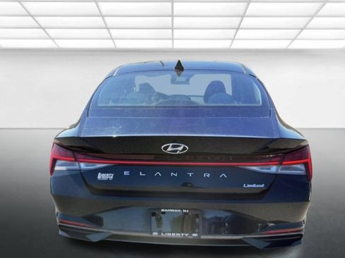 Used 2023 Hyundai Elantra Limited w/ Cargo Package FWD image 1