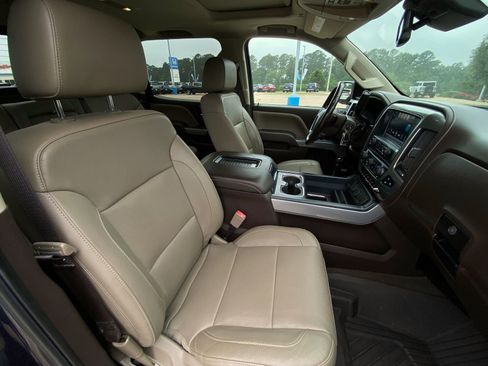 Used 2018 Chevrolet Silverado 1500 LTZ Z71 w/ Centennial Edition AWD/4WD image 15