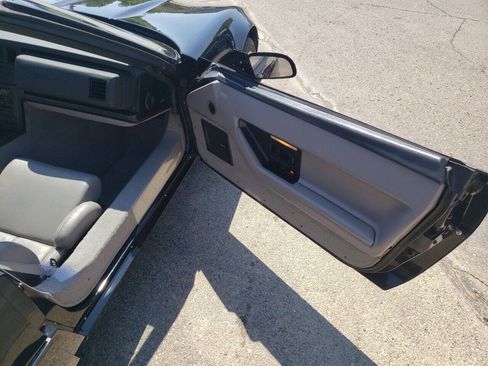Used 1989 Chevrolet Corvette Convertible RWD image 30