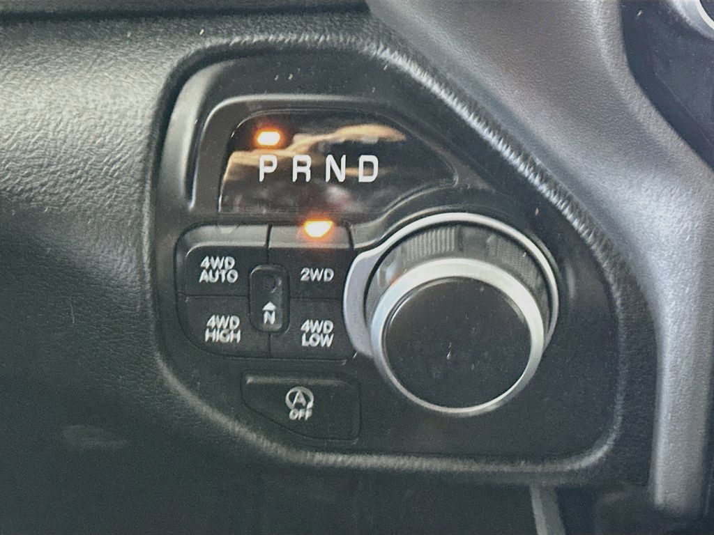 Used 2022 RAM 1500 Big Horn AWD/4WD image 16
