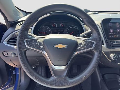 Used 2023 Chevrolet Malibu LS FWD image 18