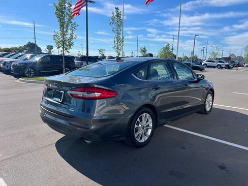 Used 2020 Ford Fusion SE FWD image 5