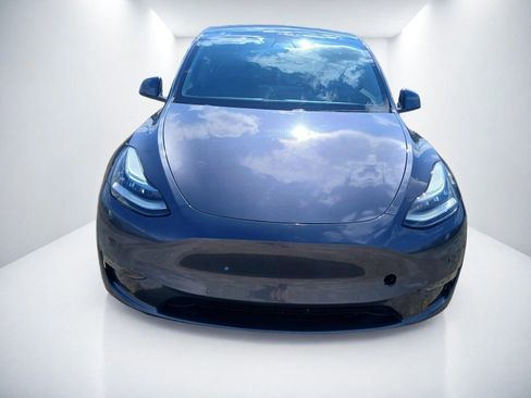Used 2020 Tesla Model Y Long Range AWD/4WD image 3