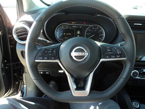 Used 2025 Nissan Versa SR w/ Trunk Package image 11