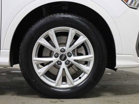 Used 2023 Audi Q3 2.0T Premium w/ Convenience Package image 12