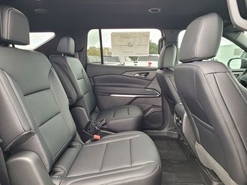 New 2026 Chevrolet Traverse LT w/ Midnight/Sport Edition FWD image 25