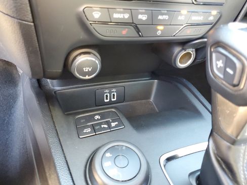 Used 2019 Ford Ranger Lariat w/ Equipment Group 501A Mid image 25