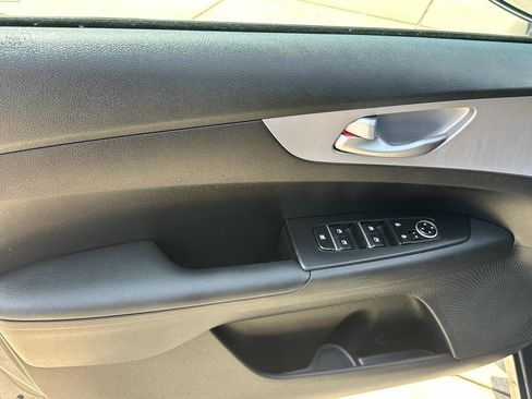 Used 2024 Kia Forte LXS image 11