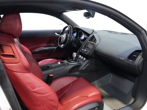 Used 2014 Audi R8 V8 image 31