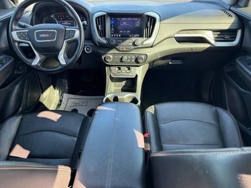 Used 2021 GMC Terrain SLT w/ Elevation Edition image 11