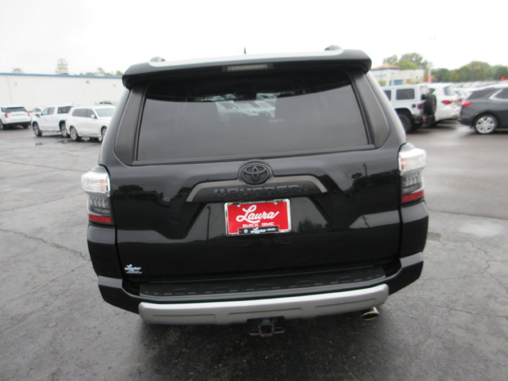 Used 2021 Toyota 4Runner TRD Off-Road Premium AWD/4WD image 7