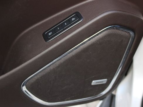 Used 2016 GMC Yukon Denali image 22