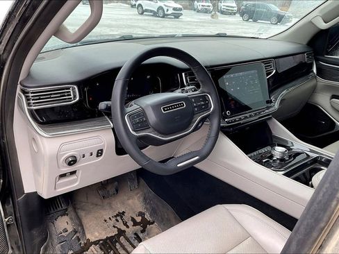 Used 2022 Jeep Wagoneer Series II w/ Premium Group I image 7