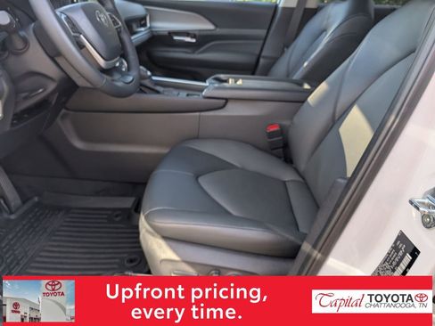 Certified 2026 Toyota Grand Highlander XLE image 15