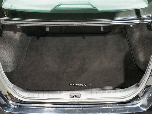 Used 2023 Nissan Altima 2.5 SV FWD image 18