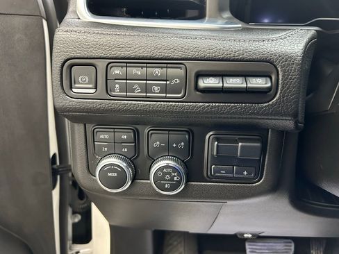 Used 2022 GMC Yukon XL Denali w/ Max Trailering Package AWD/4WD image 22