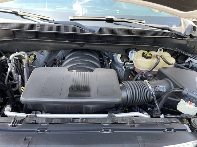 Used 2021 Chevrolet Suburban LT w/ Luxury Package AWD/4WD image 36