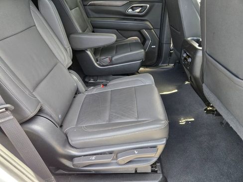 Used 2023 Chevrolet Tahoe Z71 w/ Luxury Package image 16